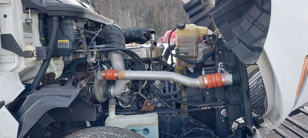 Day Cab Tractor-Heavy Duty Tractors-International-2019-LT625-Conklin-NY-428,055\n\t\tmiles-$ 23,500 - Image 15