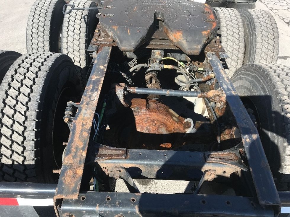 Day Cab Tractor-Heavy Duty Tractors-International-2019-LT625-Conklin-NY-589,794\n\t\tmiles-$ 22,750 - Image 6
