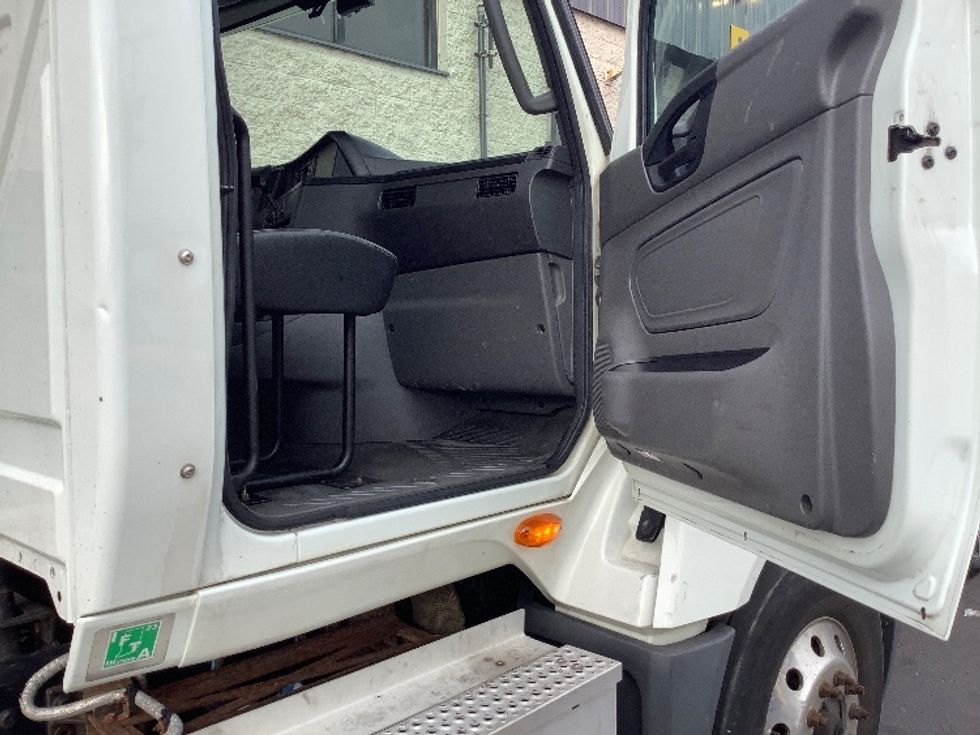 Day Cab Tractor-Heavy Duty Tractors-International-2019-LT625-Coxsackie-NY-221,913\n\t\tmiles-$ 13,500 - Image 12