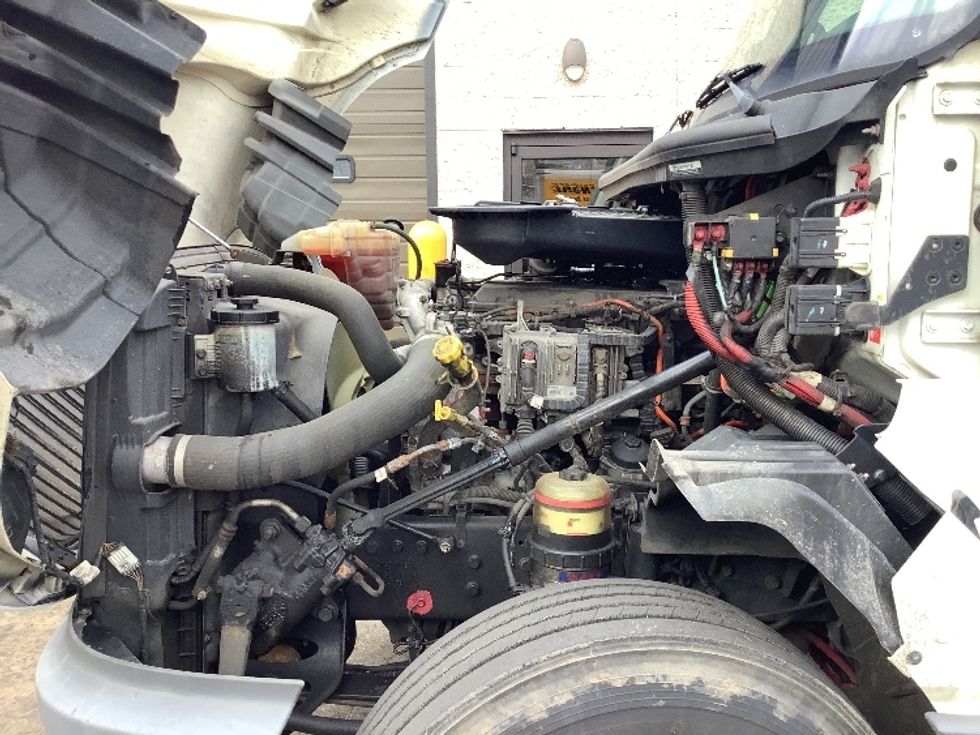 Day Cab Tractor-Heavy Duty Tractors-International-2019-LT625-Coxsackie-NY-221,913\n\t\tmiles-$ 13,500 - Image 16