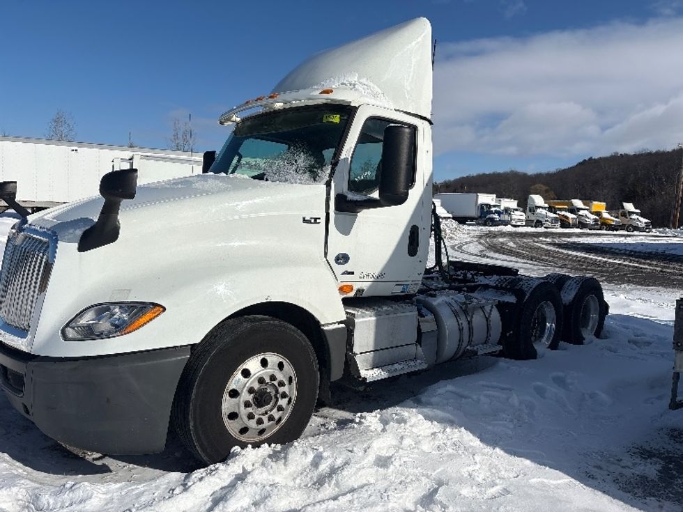 Day Cab Tractor-Heavy Duty Tractors-International-2019-LT625-Coxsackie-NY-221,913\n\t\tmiles-$ 13,500 - Image 8