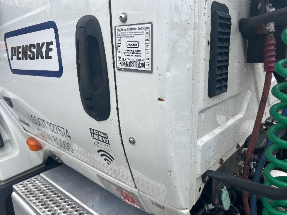 Day Cab Tractor-Heavy Duty Tractors-International-2019-LT625-Cranbury-NJ-121,945\n\t\tmiles-$ 28,000 - Image 17
