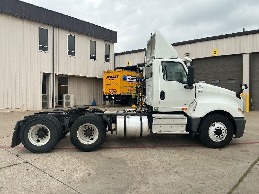 Day Cab Tractor-Heavy Duty Tractors-International-2019-LT625-Dallas-TX-266,741\n\t\tmiles-$ 30,000 - Image 9