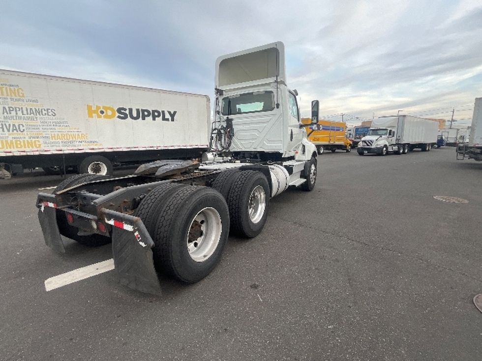 2019 International LT625 LT photo 7