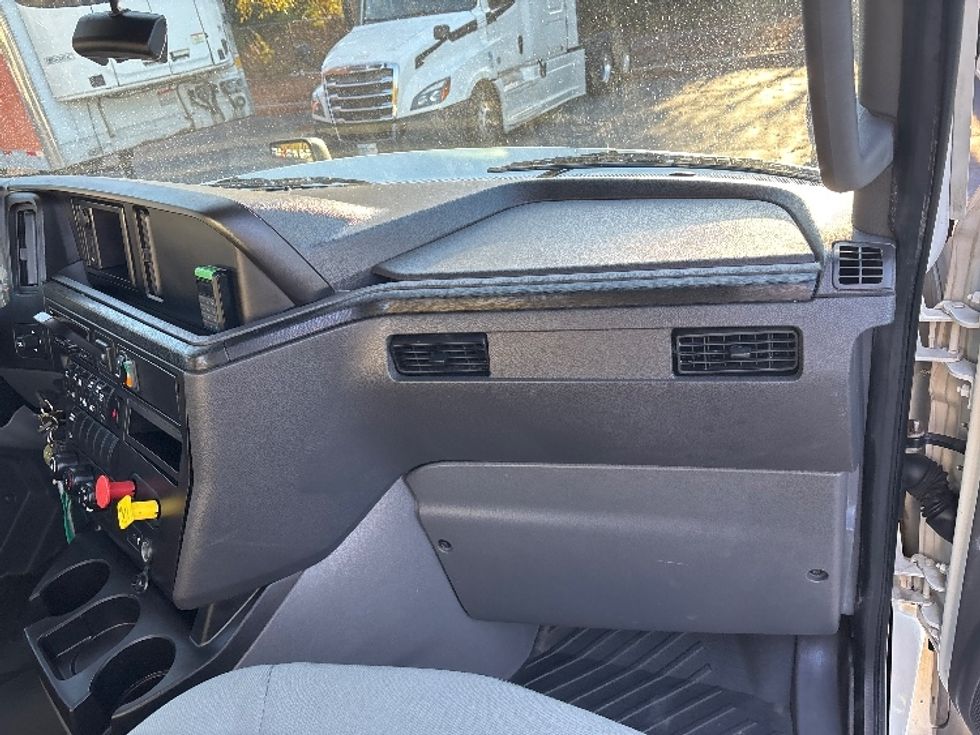 Day Cab Tractor-Heavy Duty Tractors-International-2019-LT625-Duluth-GA-567,975\n\t\tmiles-$ 22,250 - Image 13