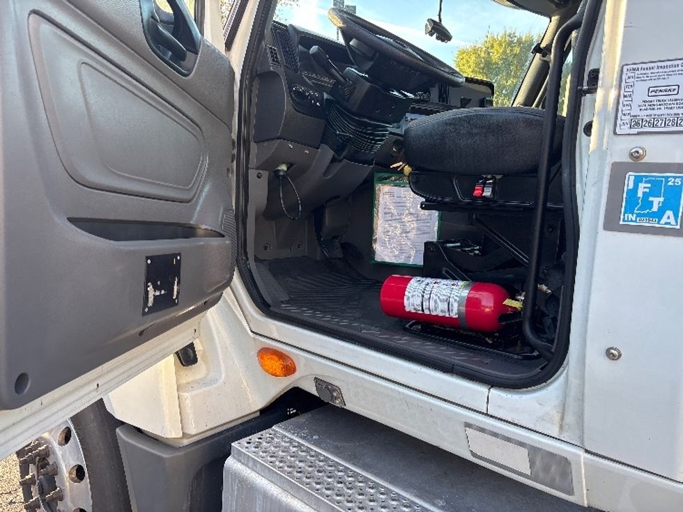 Day Cab Tractor-Heavy Duty Tractors-International-2019-LT625-Duluth-GA-567,975\n\t\tmiles-$ 22,250 - Image 9