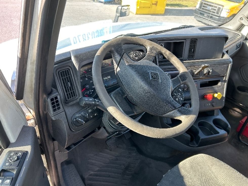 Day Cab Tractor-Heavy Duty Tractors-International-2019-LT625-Duncansville-PA-518,683\n\t\tmiles-$ 27,000 - Image 10