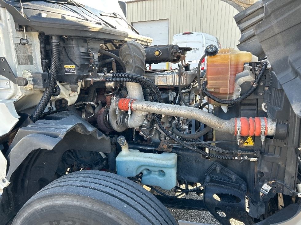 2019 International LT625 LT photo 14