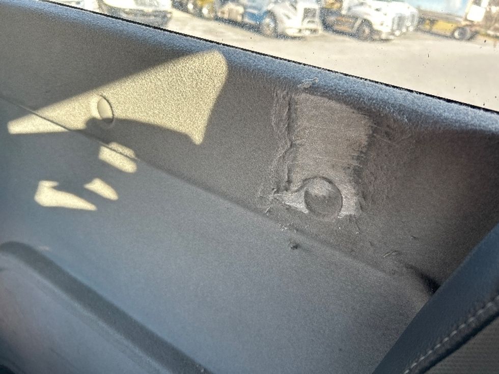 Day Cab Tractor-Heavy Duty Tractors-International-2019-LT625-Duncansville-PA-518,683\n\t\tmiles-$ 27,000 - Image 19