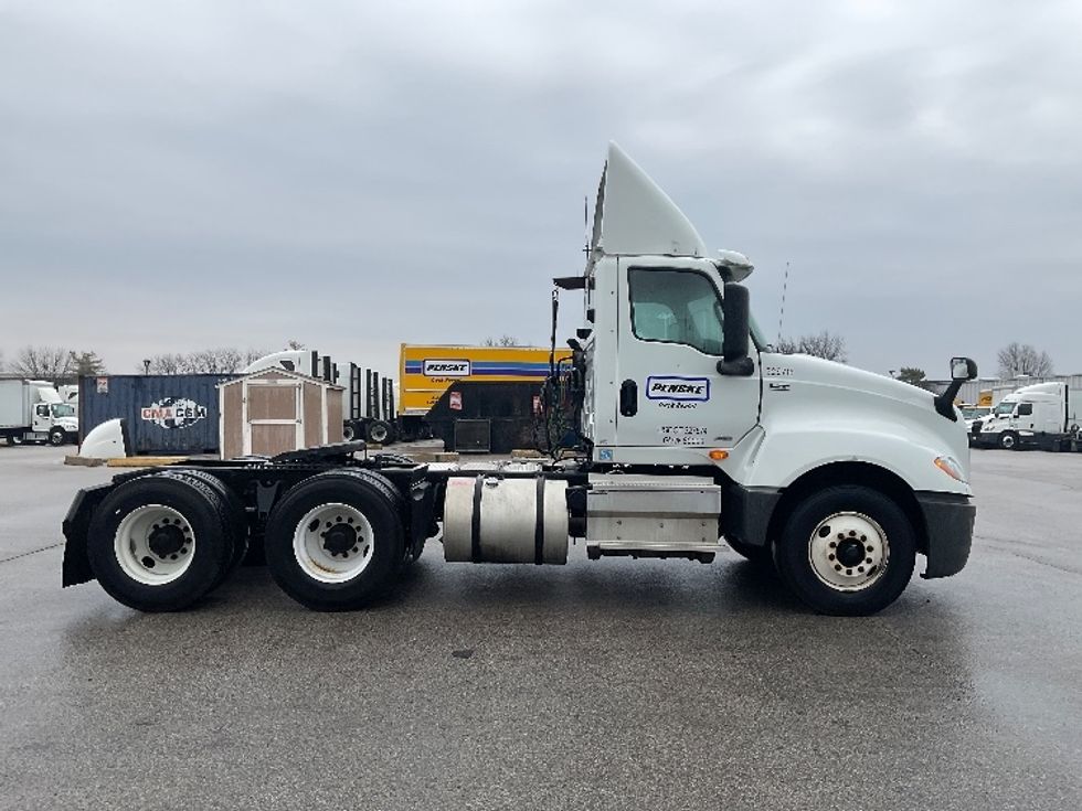 Day Cab Tractor-Heavy Duty Tractors-International-2019-LT625-Earth City-MO-353,780\n\t\tmiles-$ 26,250 - Image 8