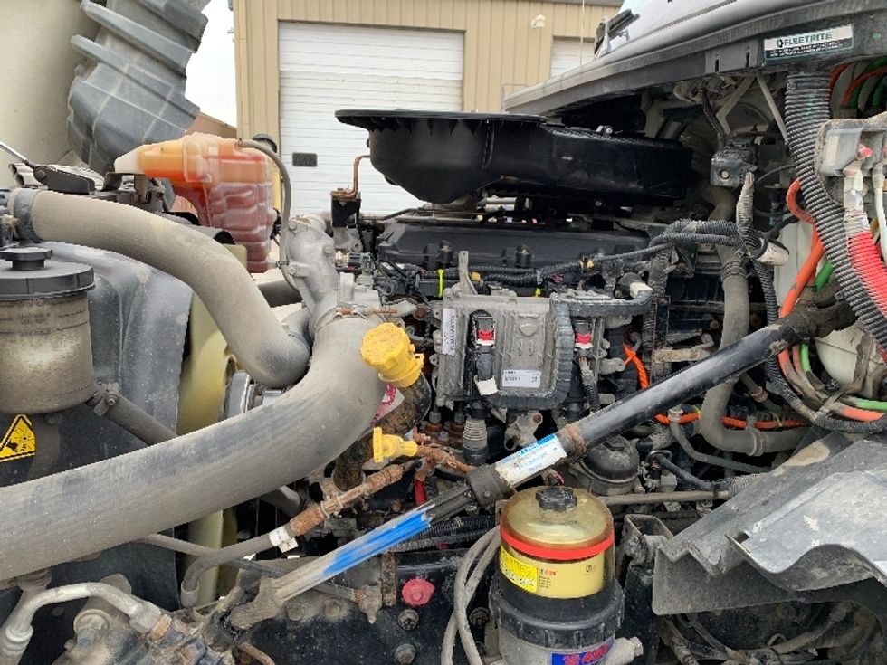 Day Cab Tractor-Heavy Duty Tractors-International-2019-LT625-Earth City-MO-389,081\n\t\tmiles-$ 28,000 - Image 16