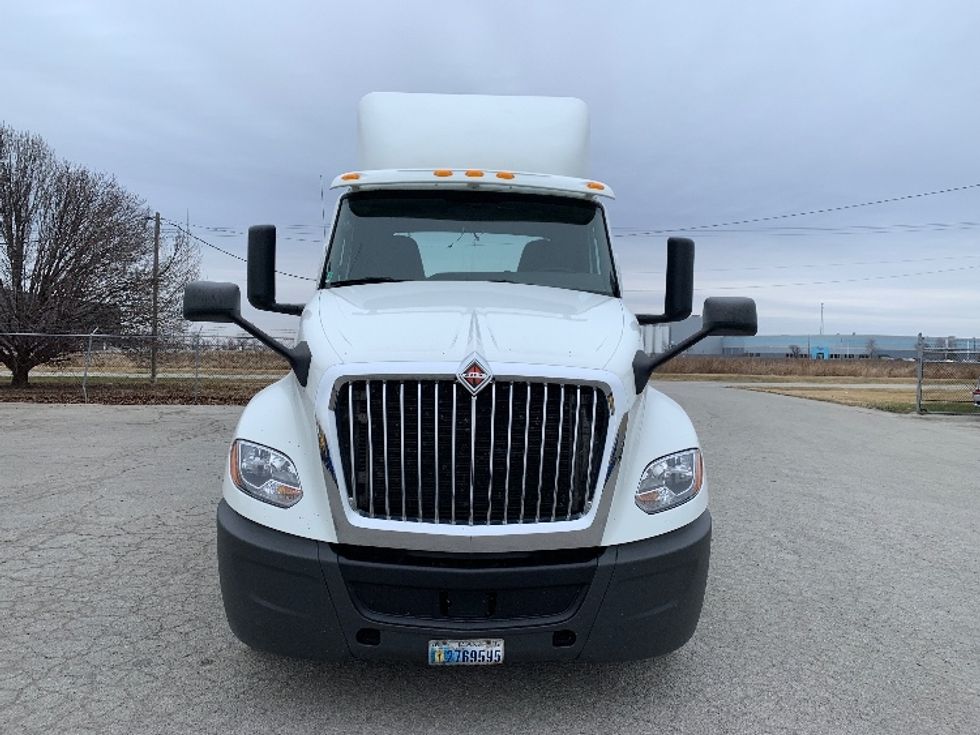 2019 International LT625 LT photo 2