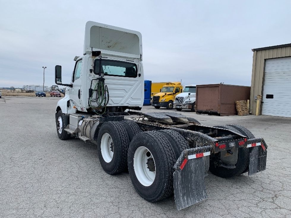Day Cab Tractor-Heavy Duty Tractors-International-2019-LT625-Earth City-MO-389,081\n\t\tmiles-$ 28,000 - Image 5
