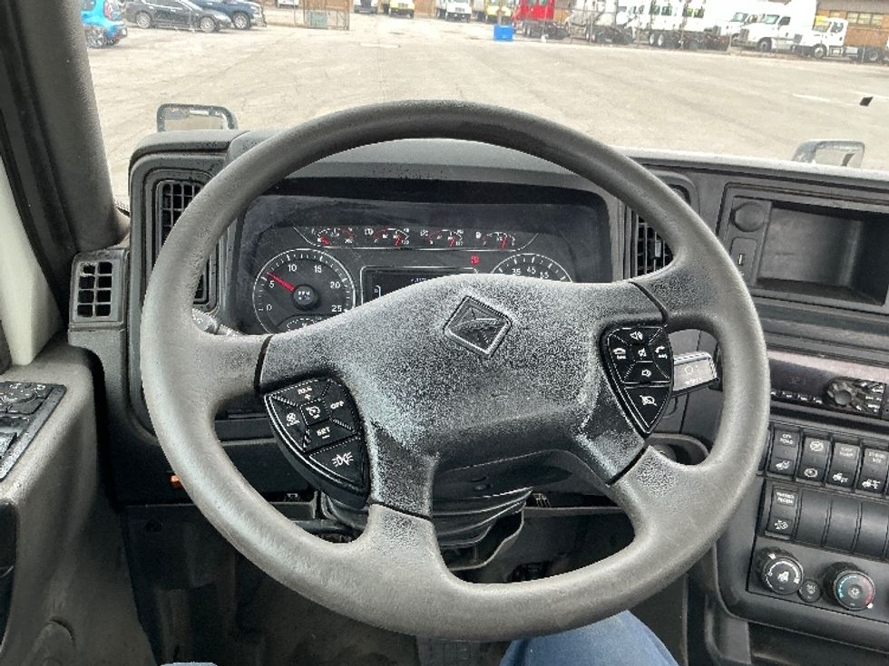 Day Cab Tractor-Heavy Duty Tractors-International-2019-LT625-East Chicago-IN-209,294\n\t\tmiles-$ 34,500 - Image 11