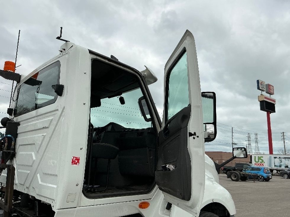 Day Cab Tractor-Heavy Duty Tractors-International-2019-LT625-East Chicago-IN-209,294\n\t\tmiles-$ 34,500 - Image 12