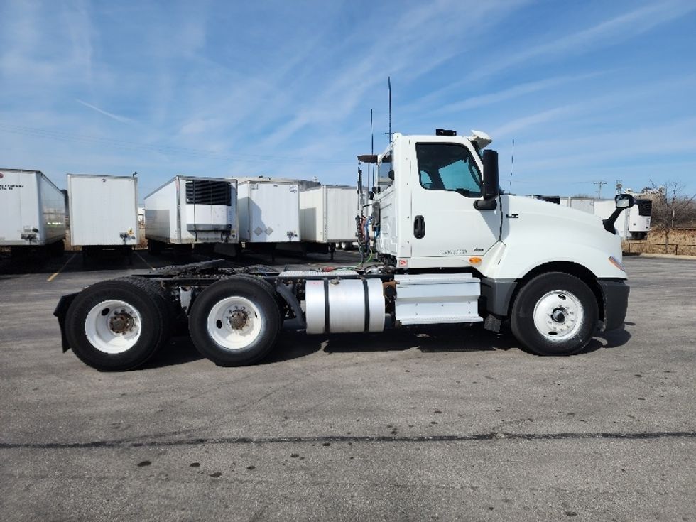 Day Cab Tractor-Heavy Duty Tractors-International-2019-LT625-East Chicago-IN-299,531\n\t\tmiles-$ 29,000 - Image 8