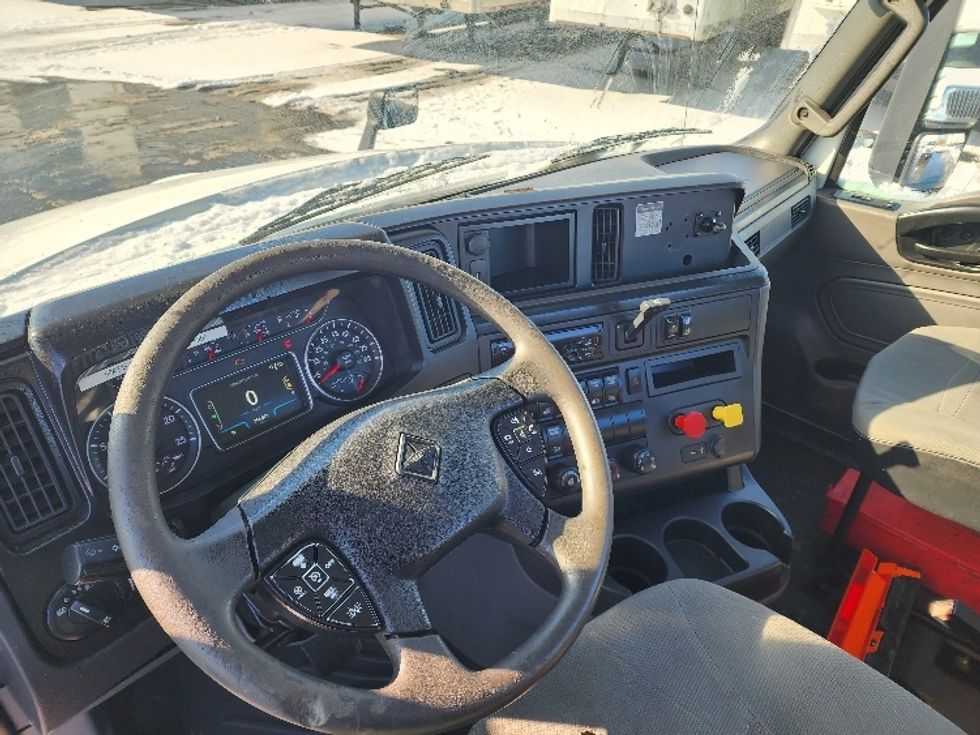 Day Cab Tractor-Heavy Duty Tractors-International-2019-LT625-East Chicago-IN-302,806\n\t\tmiles-$ 29,000 - Image 10