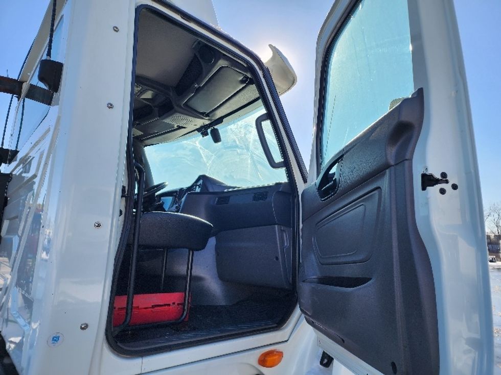 Day Cab Tractor-Heavy Duty Tractors-International-2019-LT625-East Chicago-IN-302,806\n\t\tmiles-$ 29,000 - Image 12