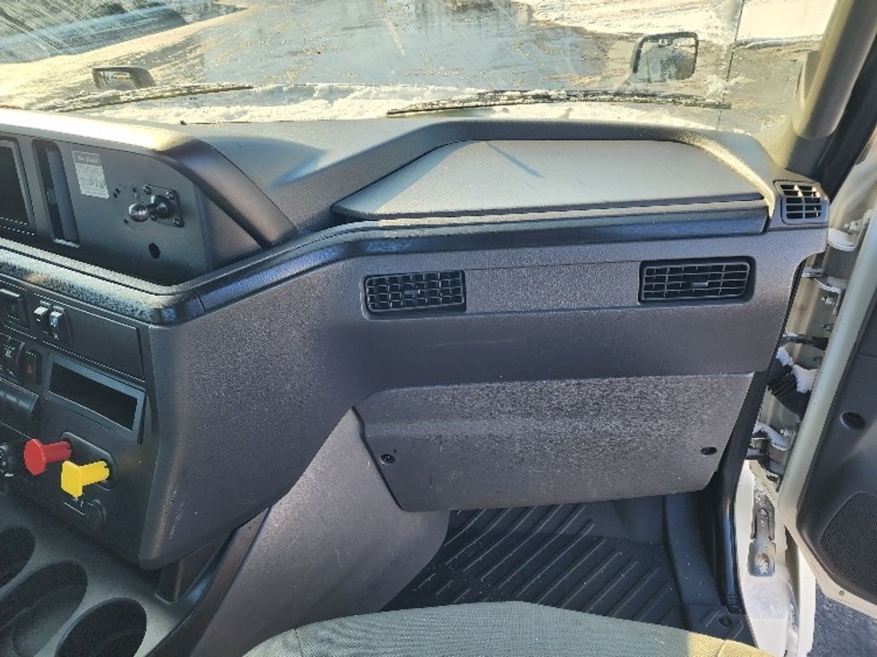 Day Cab Tractor-Heavy Duty Tractors-International-2019-LT625-East Chicago-IN-302,806\n\t\tmiles-$ 29,000 - Image 13