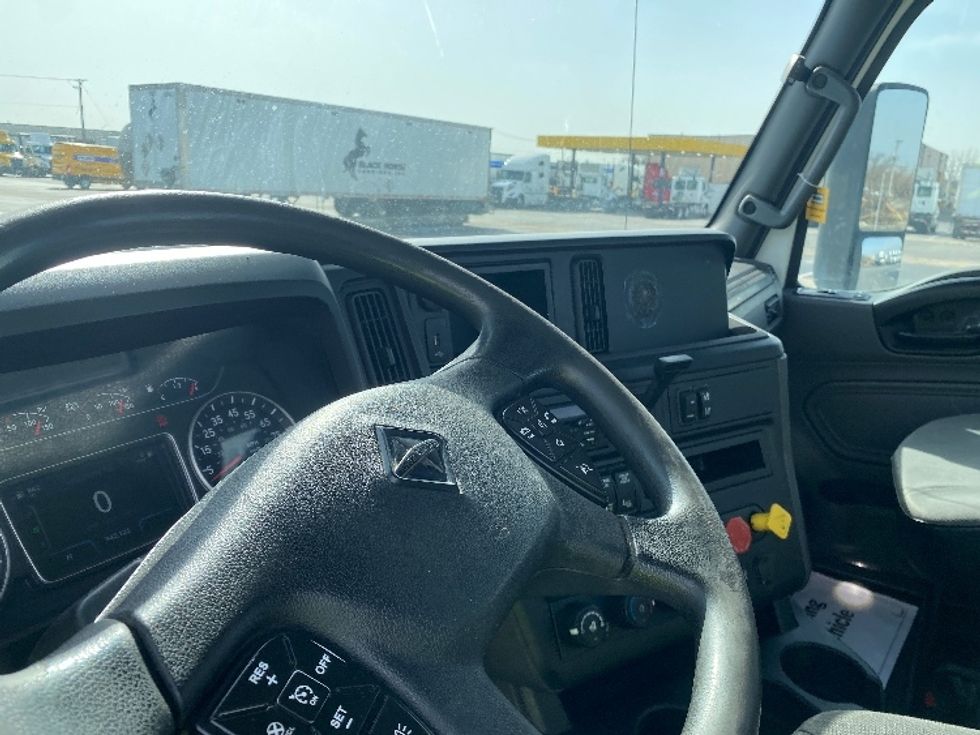 Day Cab Tractor-Heavy Duty Tractors-International-2019-LT625-East Chicago-IN-345,125\n\t\tmiles-$ 26,750 - Image 10