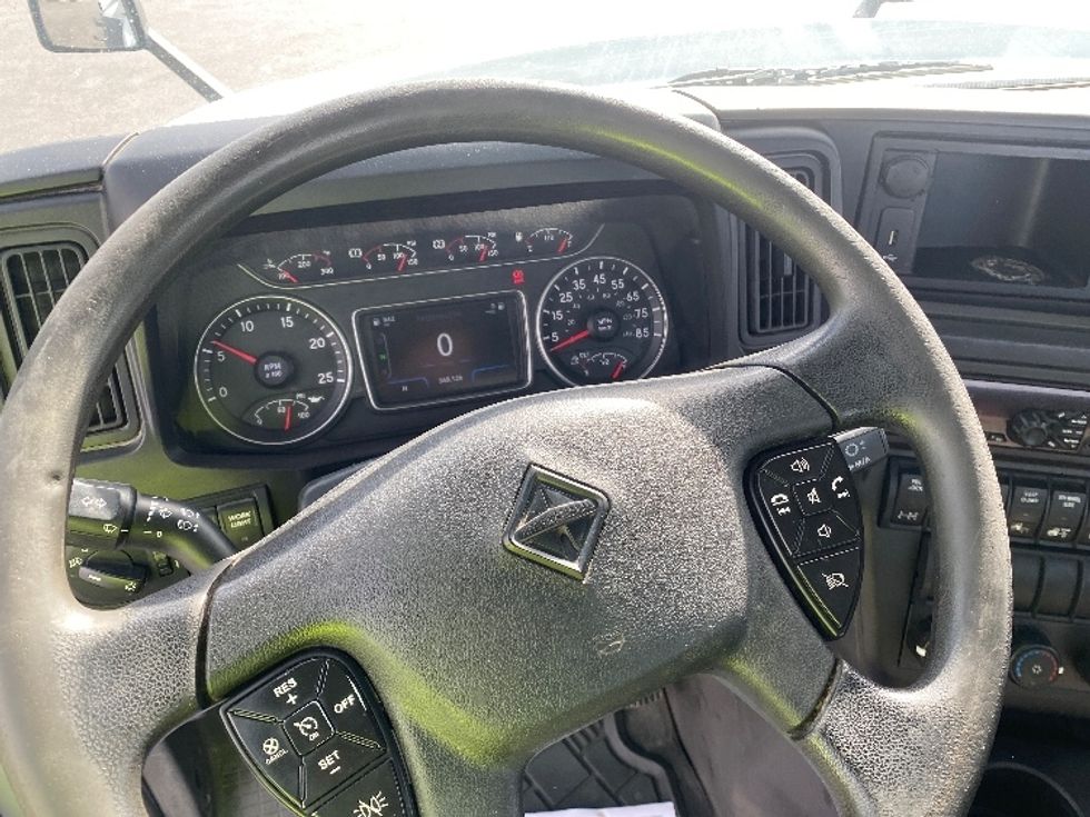 Day Cab Tractor-Heavy Duty Tractors-International-2019-LT625-East Chicago-IN-345,125\n\t\tmiles-$ 26,750 - Image 11