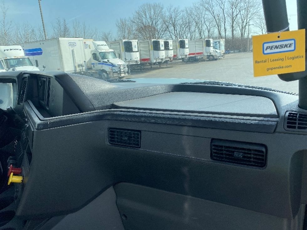 Day Cab Tractor-Heavy Duty Tractors-International-2019-LT625-East Chicago-IN-345,125\n\t\tmiles-$ 26,750 - Image 13