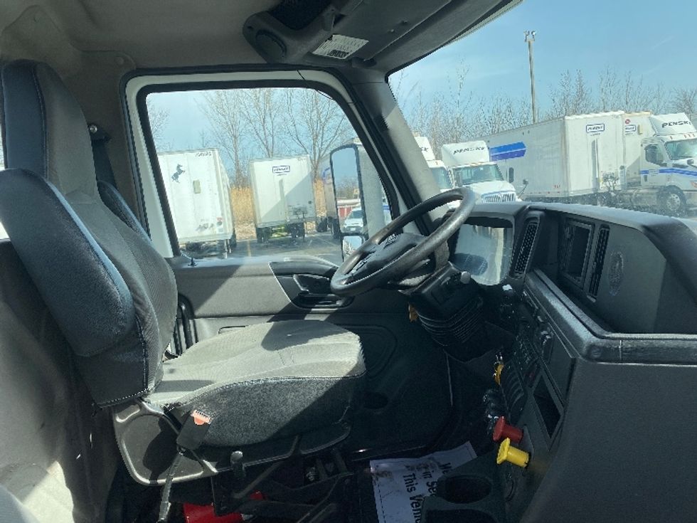 Day Cab Tractor-Heavy Duty Tractors-International-2019-LT625-East Chicago-IN-345,125\n\t\tmiles-$ 26,750 - Image 14
