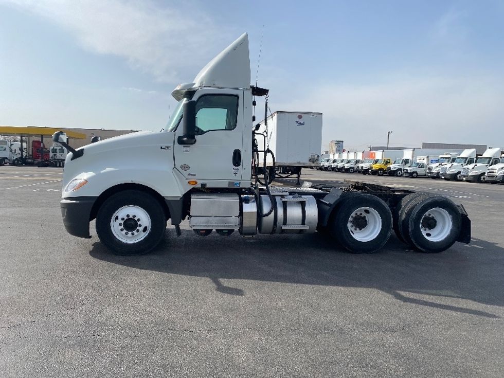 Day Cab Tractor-Heavy Duty Tractors-International-2019-LT625-East Chicago-IN-345,125\n\t\tmiles-$ 26,750 - Image 4