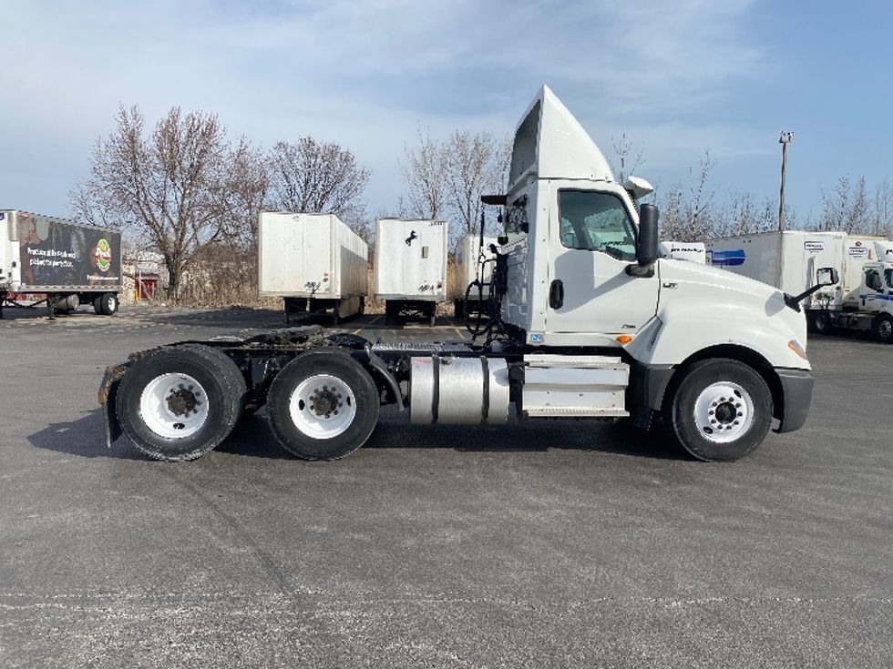 Day Cab Tractor-Heavy Duty Tractors-International-2019-LT625-East Chicago-IN-345,125\n\t\tmiles-$ 26,750 - Image 8