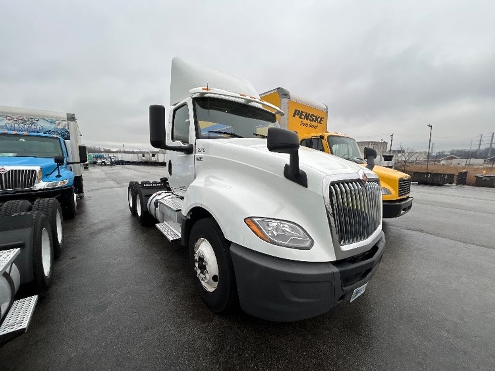 Day Cab Tractor-Heavy Duty Tractors-International-2019-LT625-East Chicago-IN-347,732\n\t\tmiles-$ 26,750 - Image 1