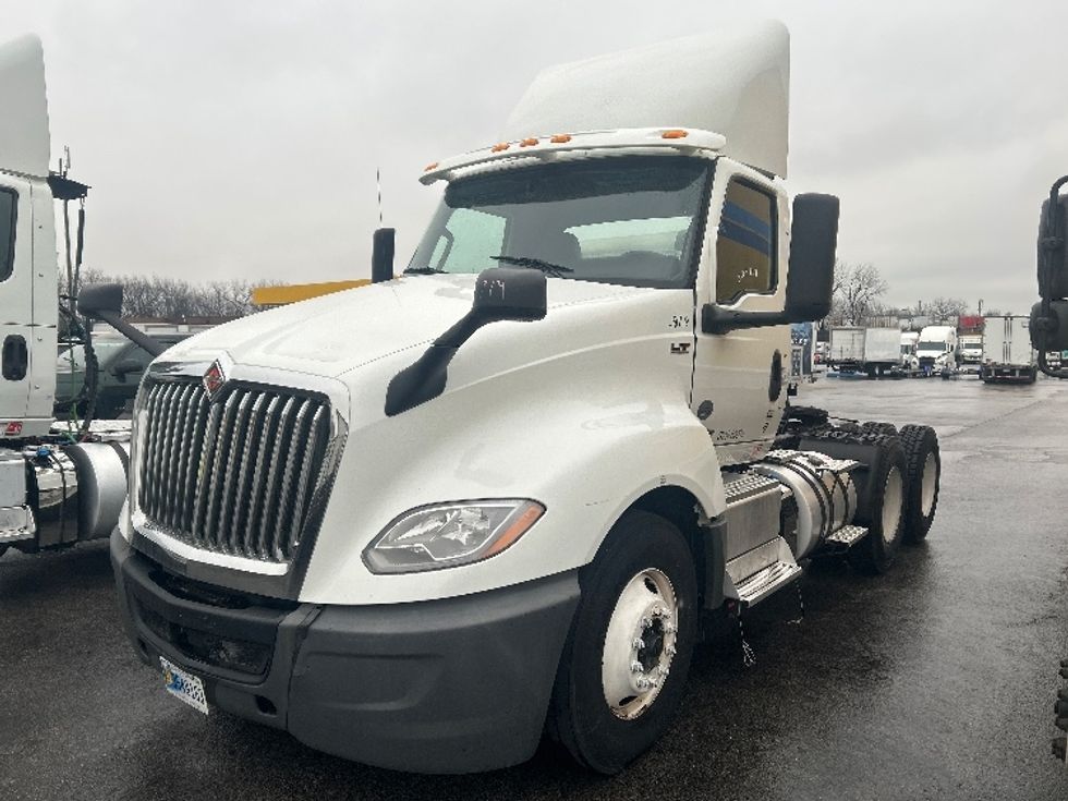 Day Cab Tractor-Heavy Duty Tractors-International-2019-LT625-East Chicago-IN-347,732\n\t\tmiles-$ 26,750 - Image 3