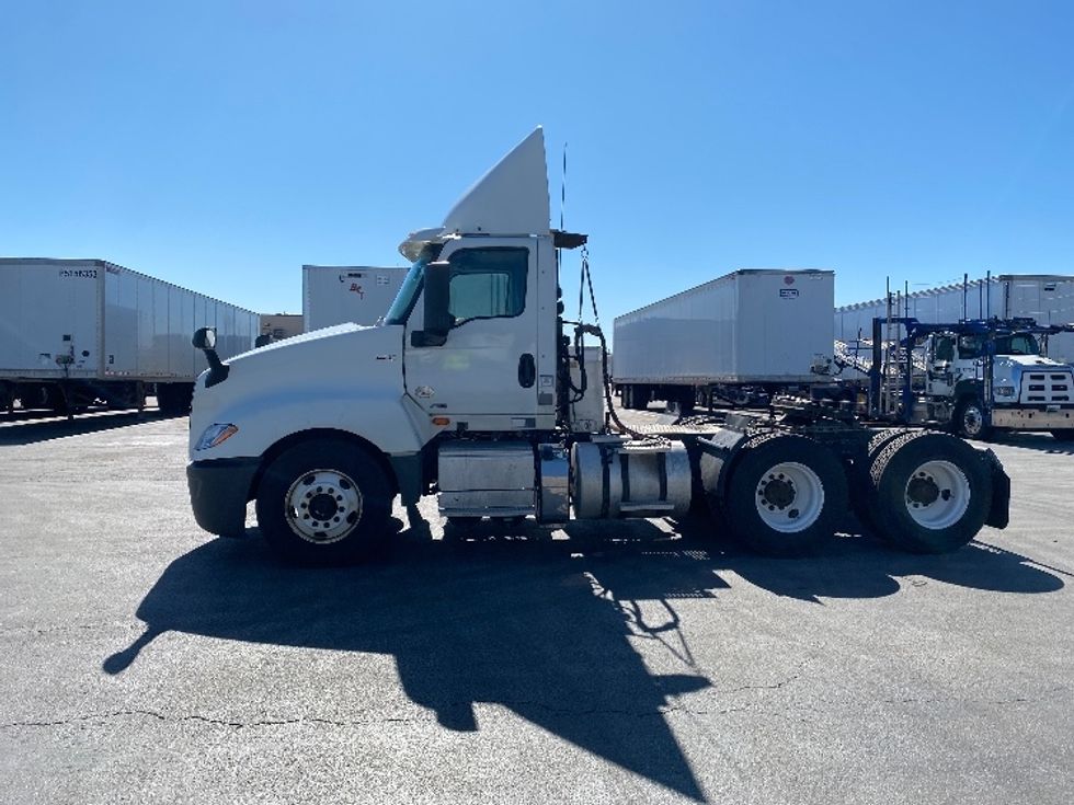 Day Cab Tractor-Heavy Duty Tractors-International-2019-LT625-East Chicago-IN-430,599\n\t\tmiles-$ 23,500 - Image 4
