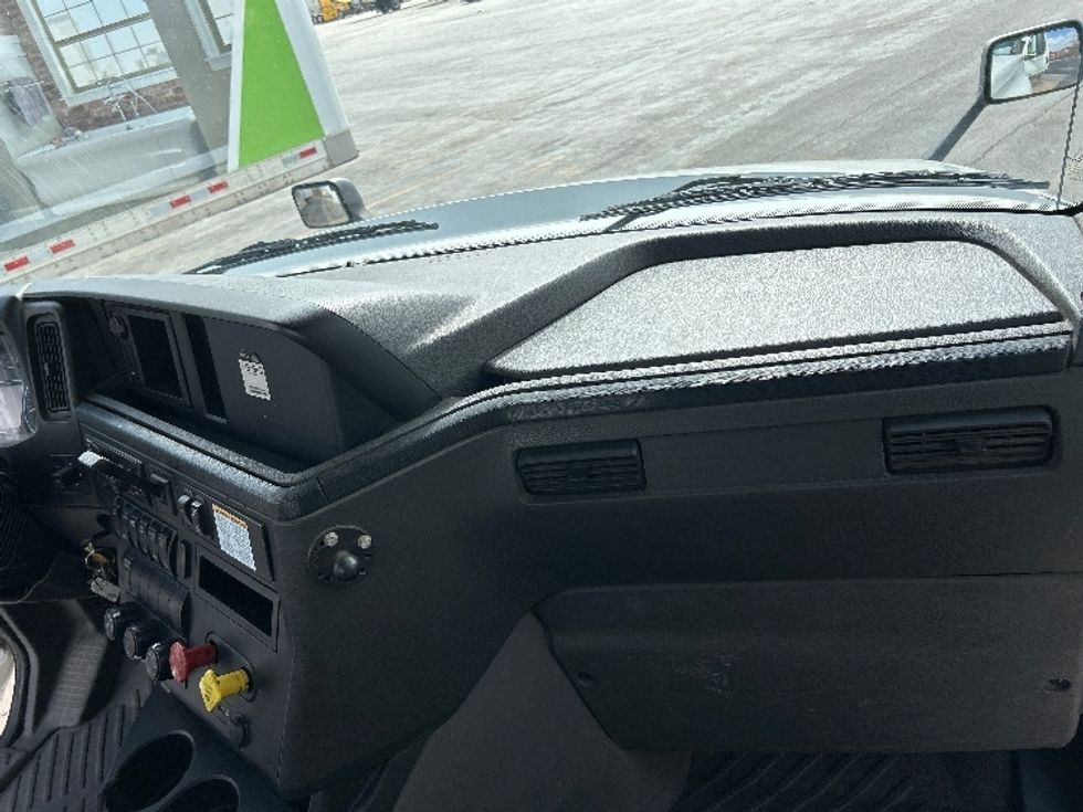 Day Cab Tractor-Heavy Duty Tractors-International-2019-LT625-East Chicago-IN-457,186\n\t\tmiles-$ 22,750 - Image 13