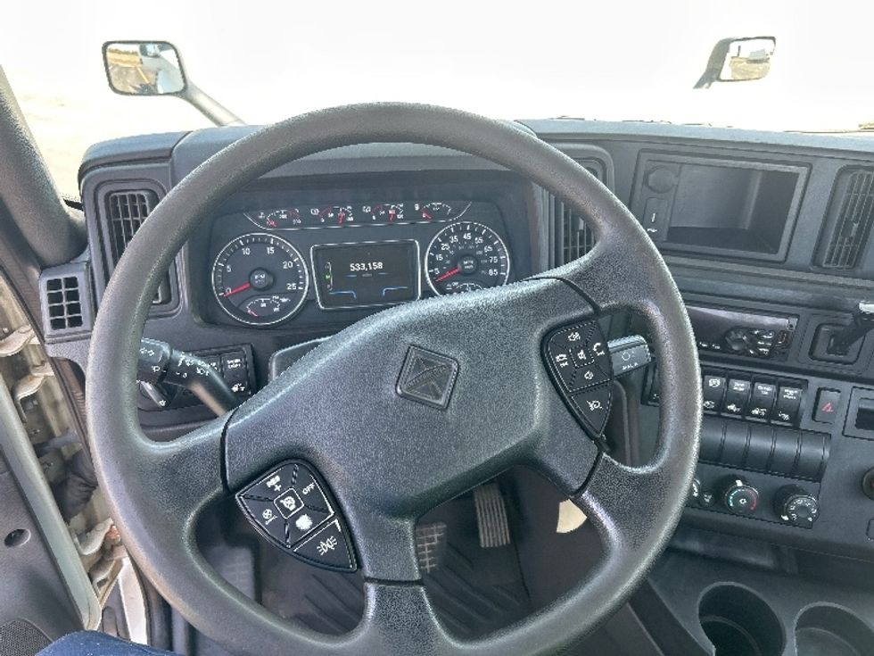 Day Cab Tractor-Heavy Duty Tractors-International-2019-LT625-East Chicago-IN-533,158\n\t\tmiles-$ 22,750 - Image 11