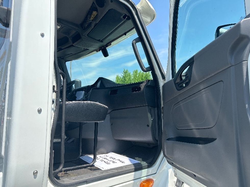 Day Cab Tractor-Heavy Duty Tractors-International-2019-LT625-East Chicago-IN-533,158\n\t\tmiles-$ 22,750 - Image 12