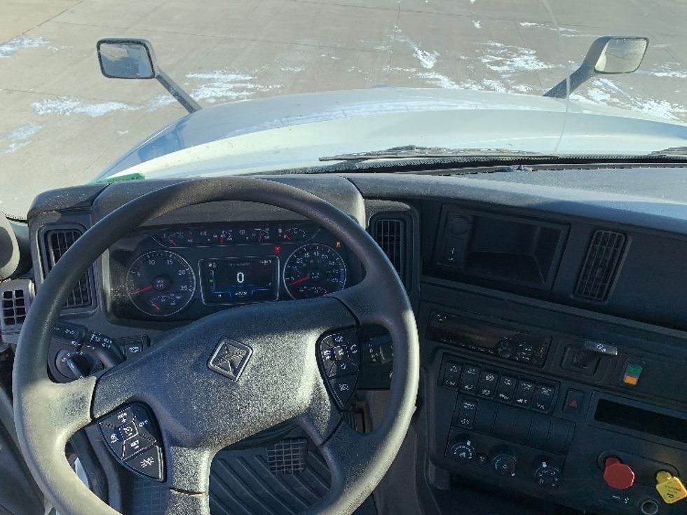 Day Cab Tractor-Heavy Duty Tractors-International-2019-LT625-East Liberty-OH-317,126\n\t\tmiles-$ 25,500 - Image 11