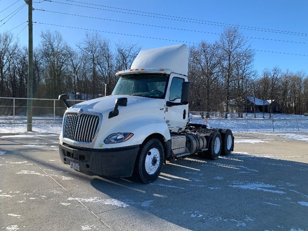 Day Cab Tractor-Heavy Duty Tractors-International-2019-LT625-East Liberty-OH-317,126\n\t\tmiles-$ 25,500 - Image 3