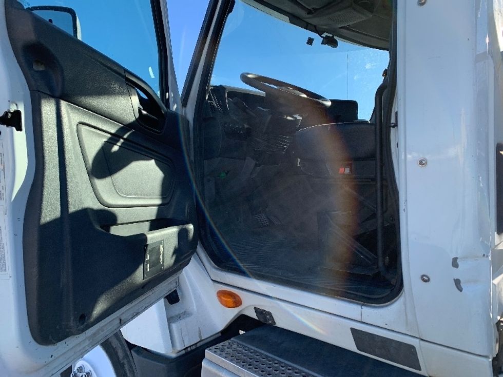 Day Cab Tractor-Heavy Duty Tractors-International-2019-LT625-East Liberty-OH-317,126\n\t\tmiles-$ 25,500 - Image 9
