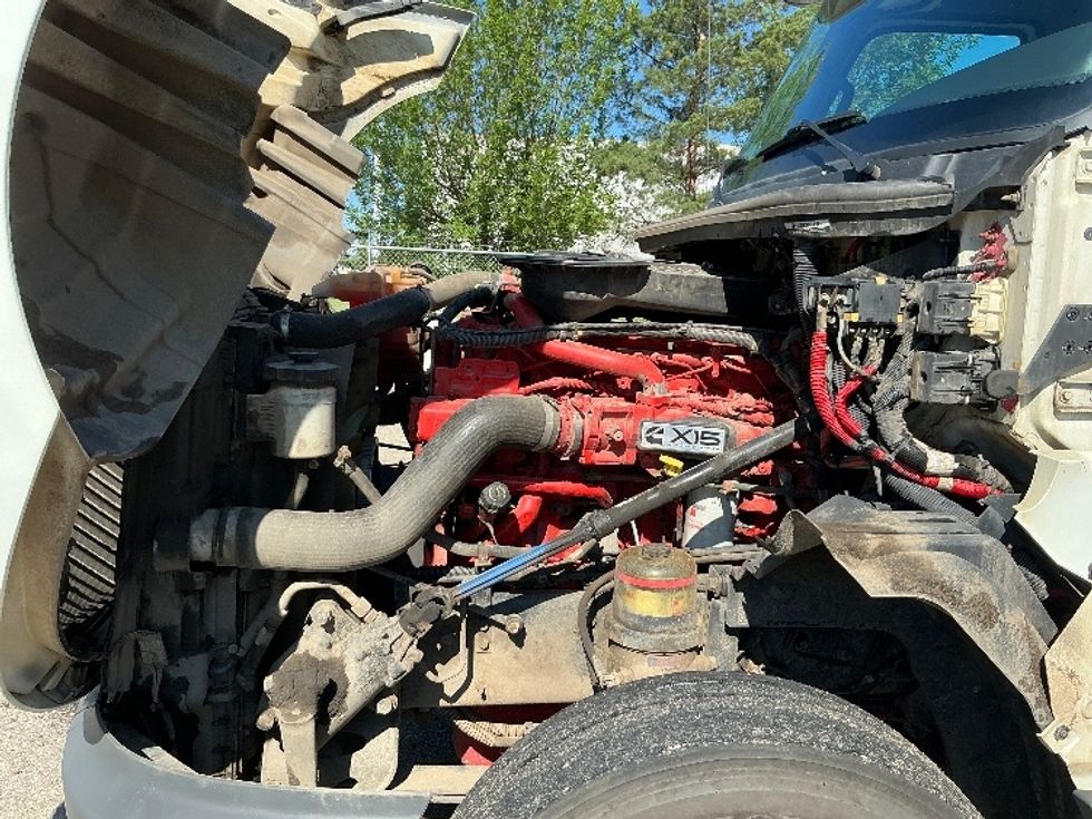 Day Cab Tractor-Heavy Duty Tractors-International-2019-LT625-Edmonton-AB-293,194\n\t\tkm-$ 68,250 - Image 16