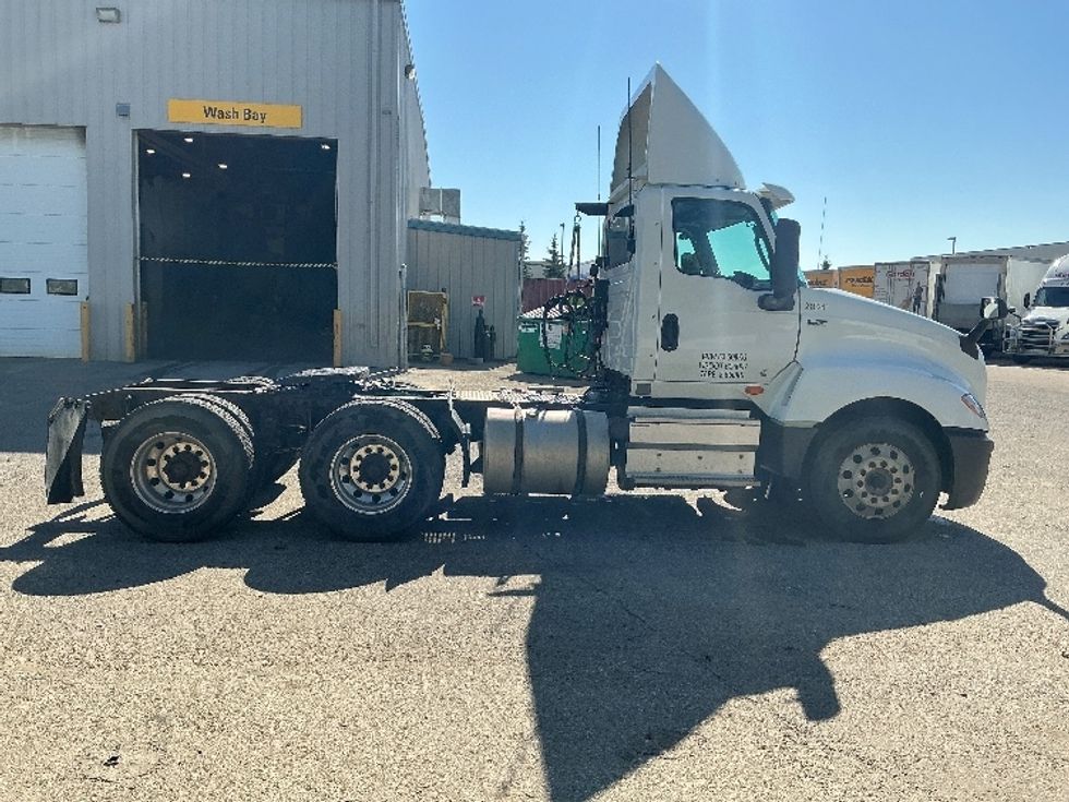 Day Cab Tractor-Heavy Duty Tractors-International-2019-LT625-Edmonton-AB-293,194\n\t\tkm-$ 68,250 - Image 8