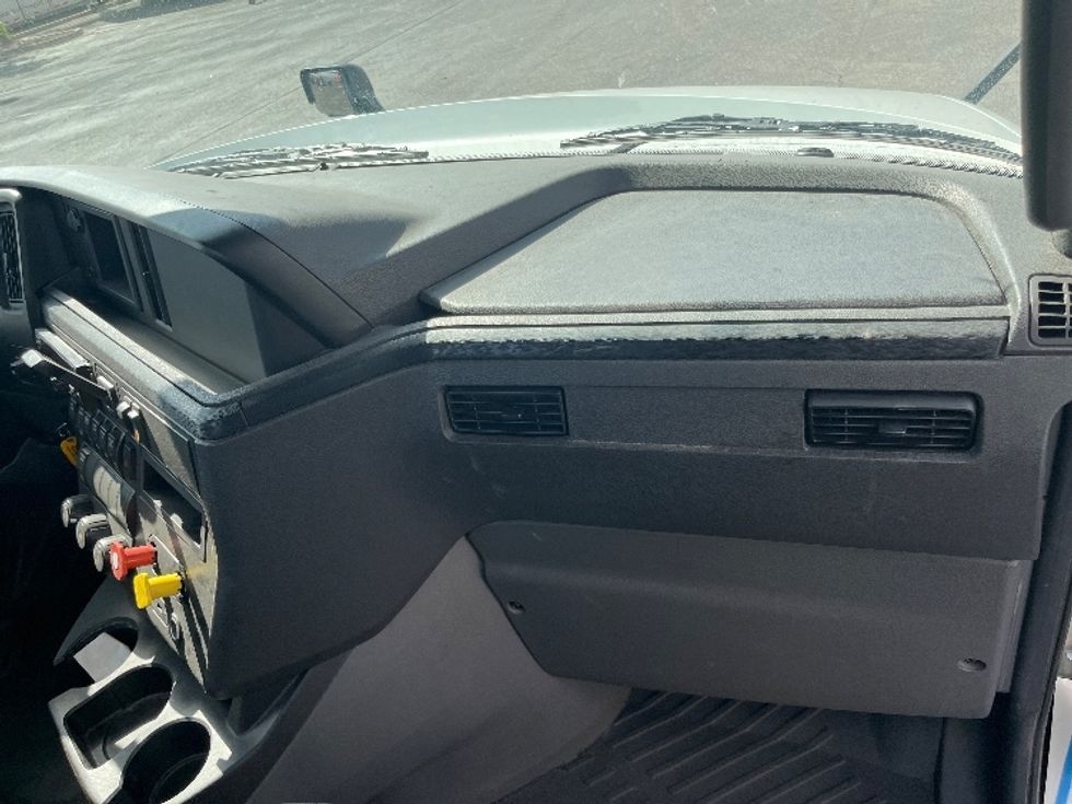 Day Cab Tractor-Heavy Duty Tractors-International-2019-LT625-El Paso-TX-306,485\n\t\tmiles-$ 32,250 - Image 13