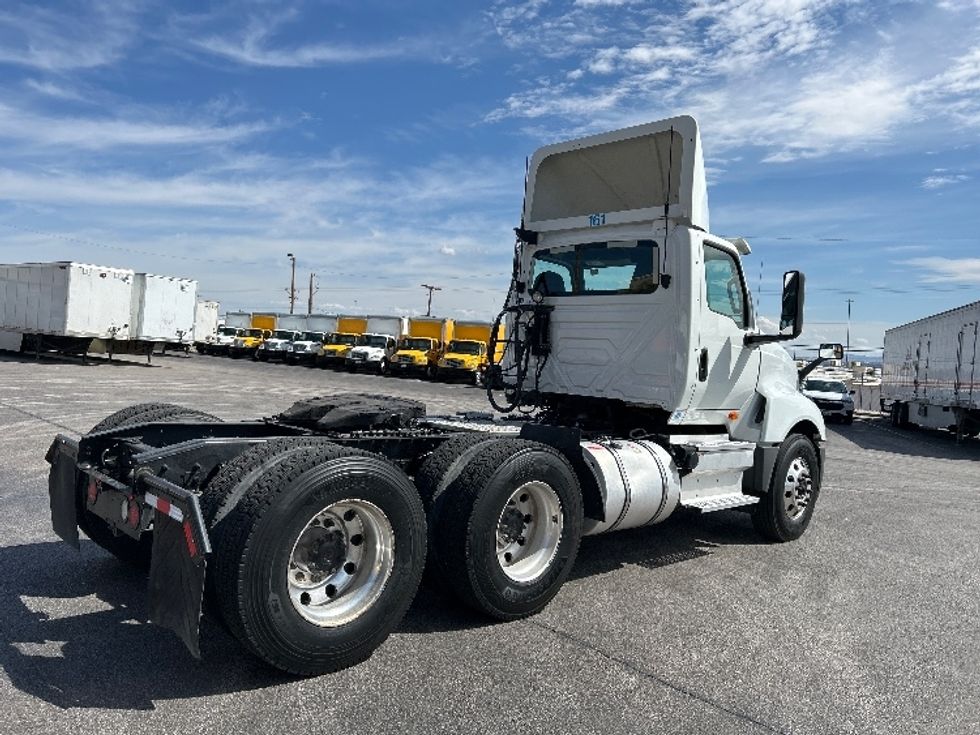 2019 International LT625 LT photo 7