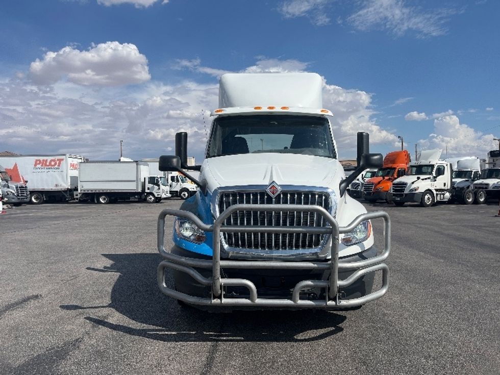 Day Cab Tractor-Heavy Duty Tractors-International-2019-LT625-El Paso-TX-398,840\n\t\tmiles-$ 28,500 - Image 2