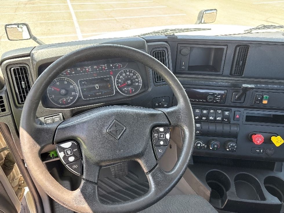 Day Cab Tractor-Heavy Duty Tractors-International-2019-LT625-El Paso-TX-762,747\n\t\tmiles-$ 22,500 - Image 11