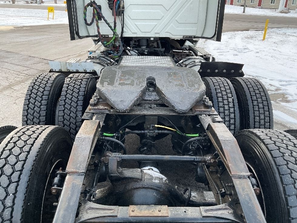 Day Cab Tractor-Heavy Duty Tractors-International-2019-LT625-Elkhart-IN-300,229\n\t\tmiles-$ 33,750 - Image 6