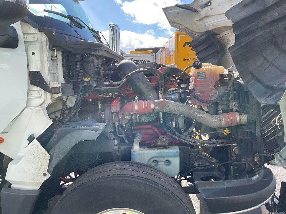 Day Cab Tractor-Heavy Duty Tractors-International-2019-LT625-Elmira-NY-392,533\n\t\tmiles-$ 39,250 - Image 15