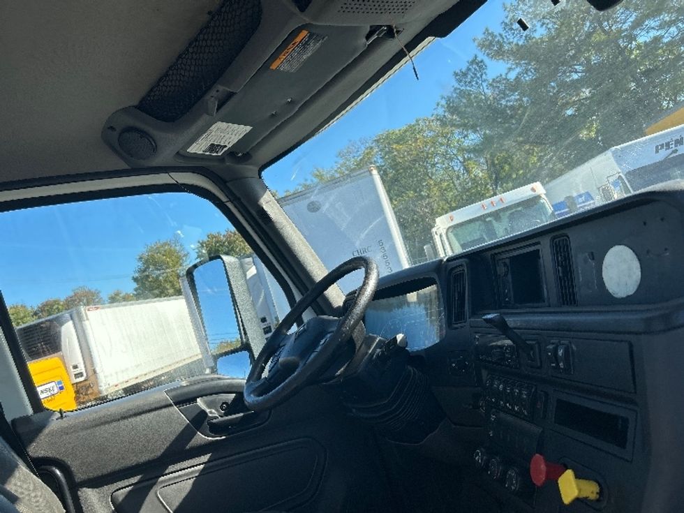 Day Cab Tractor-Heavy Duty Tractors-International-2019-LT625-Essex-MD-138,861\n\t\tmiles-$ 26,500 - Image 14