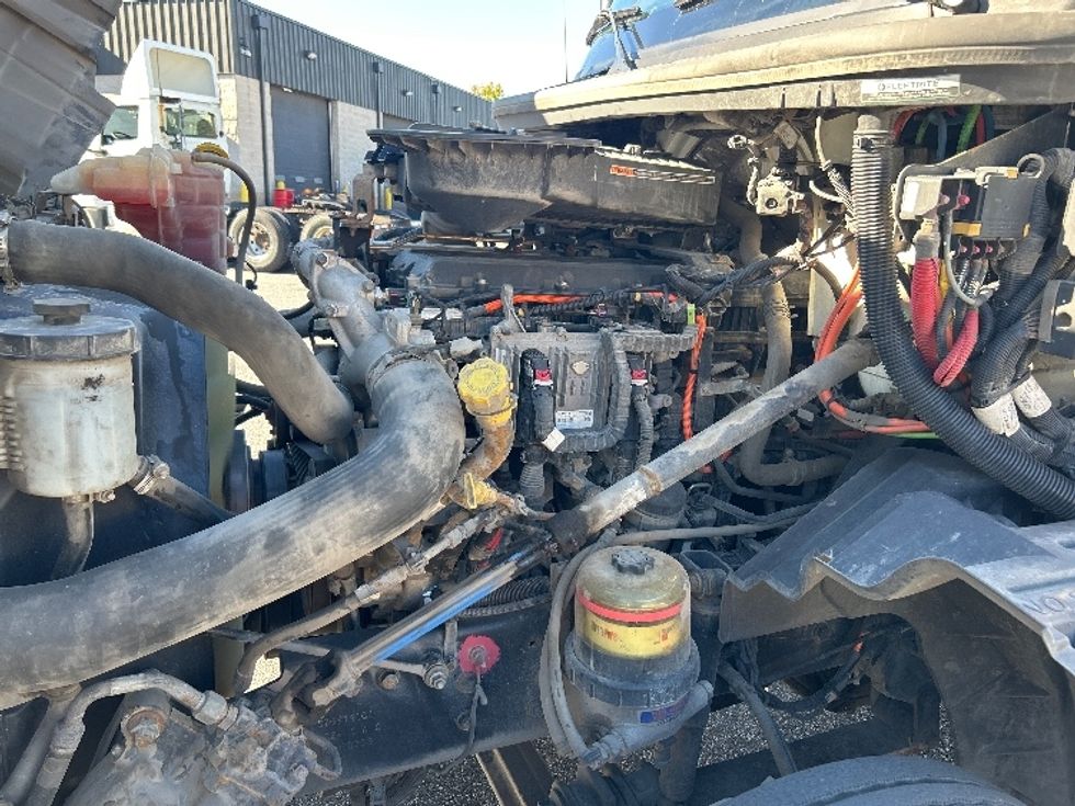 Day Cab Tractor-Heavy Duty Tractors-International-2019-LT625-Essex-MD-138,861\n\t\tmiles-$ 26,500 - Image 16