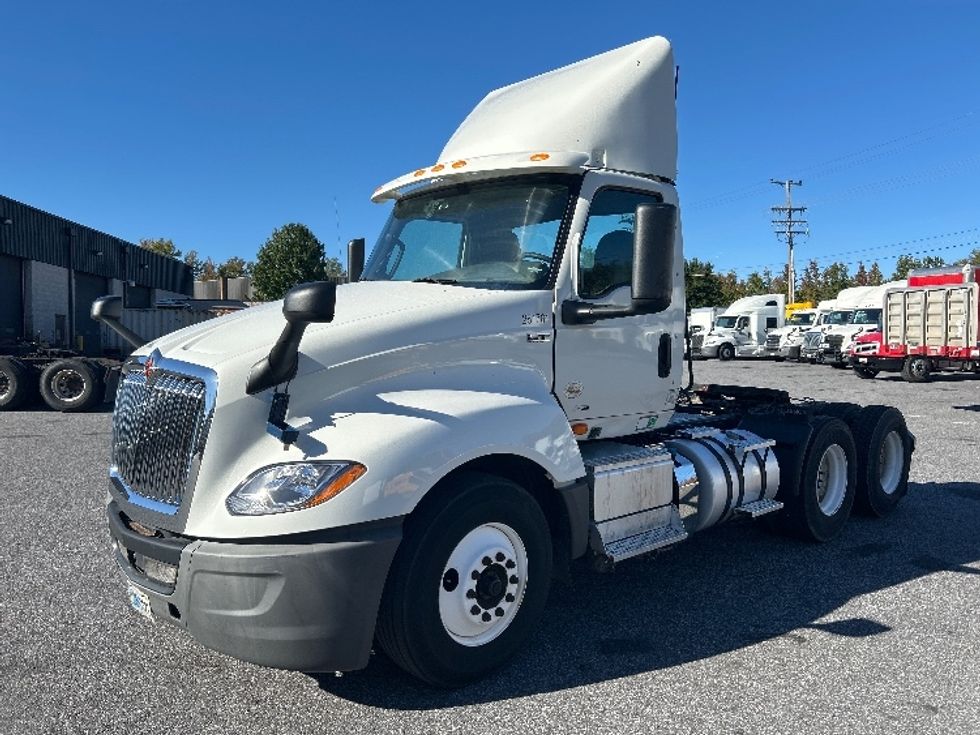 Day Cab Tractor-Heavy Duty Tractors-International-2019-LT625-Essex-MD-138,861\n\t\tmiles-$ 26,500 - Image 3