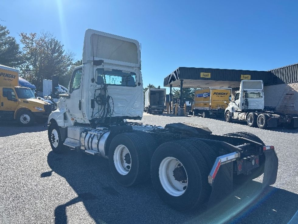 Day Cab Tractor-Heavy Duty Tractors-International-2019-LT625-Essex-MD-138,861\n\t\tmiles-$ 26,500 - Image 5
